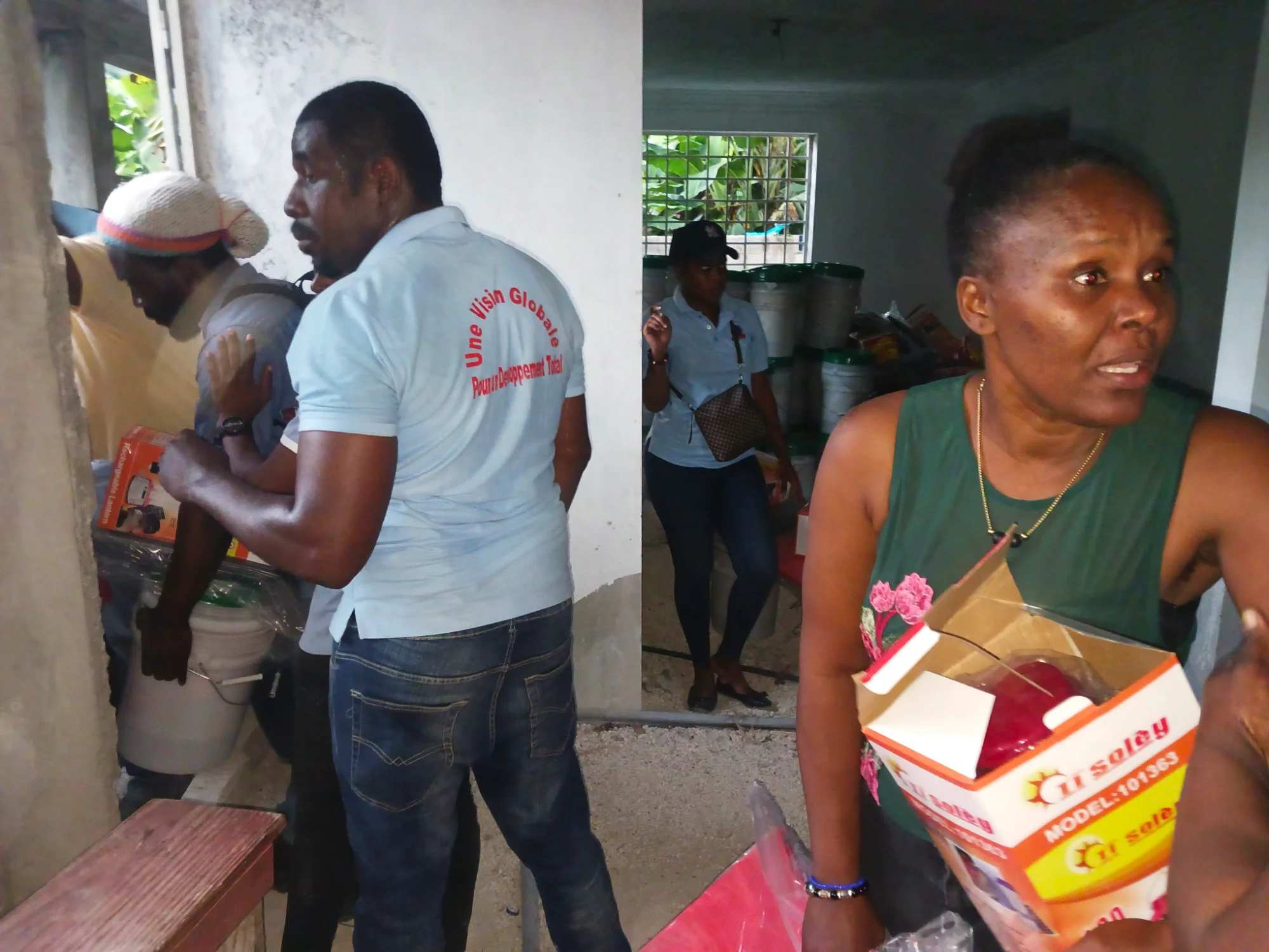 Distribution de kits aux bénéficiaires